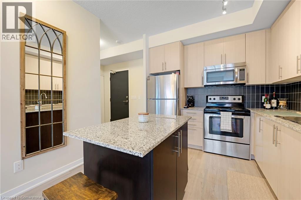 85 DUKE Street W UnitNo. 214, Kitchener