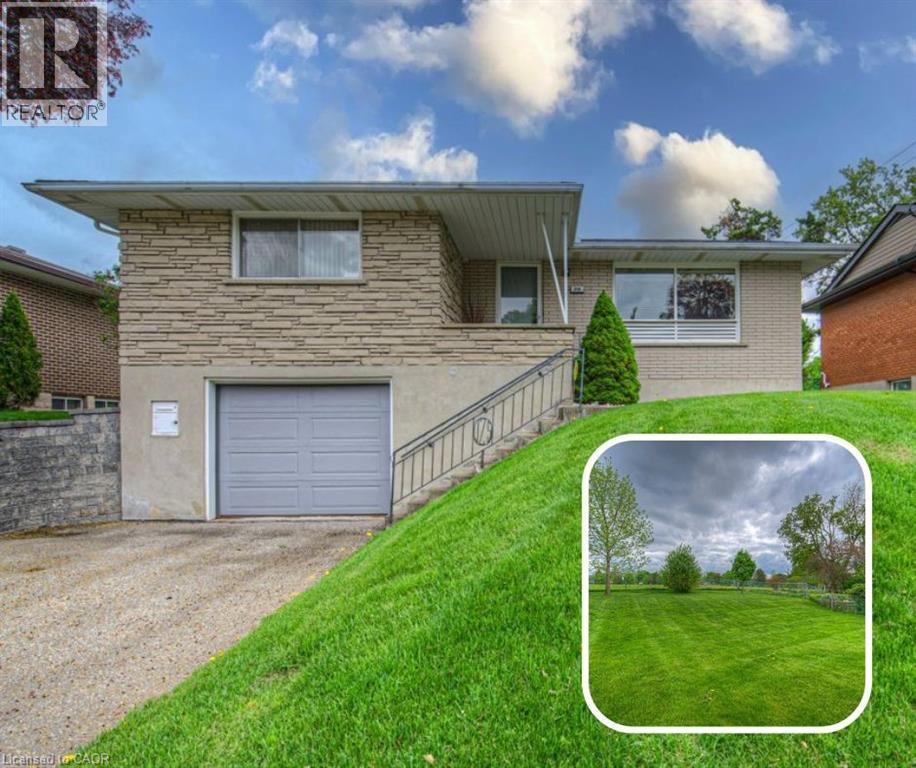 254 VILLAGE Road, Kitchener