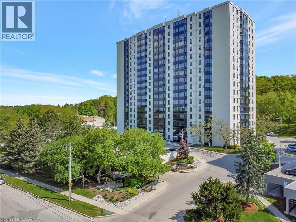 35 GREEN VALLEY Drive UnitNo. 902, Kitchener