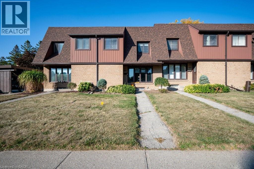 130 KINGSWOOD Drive UnitNo. 33, Kitchener