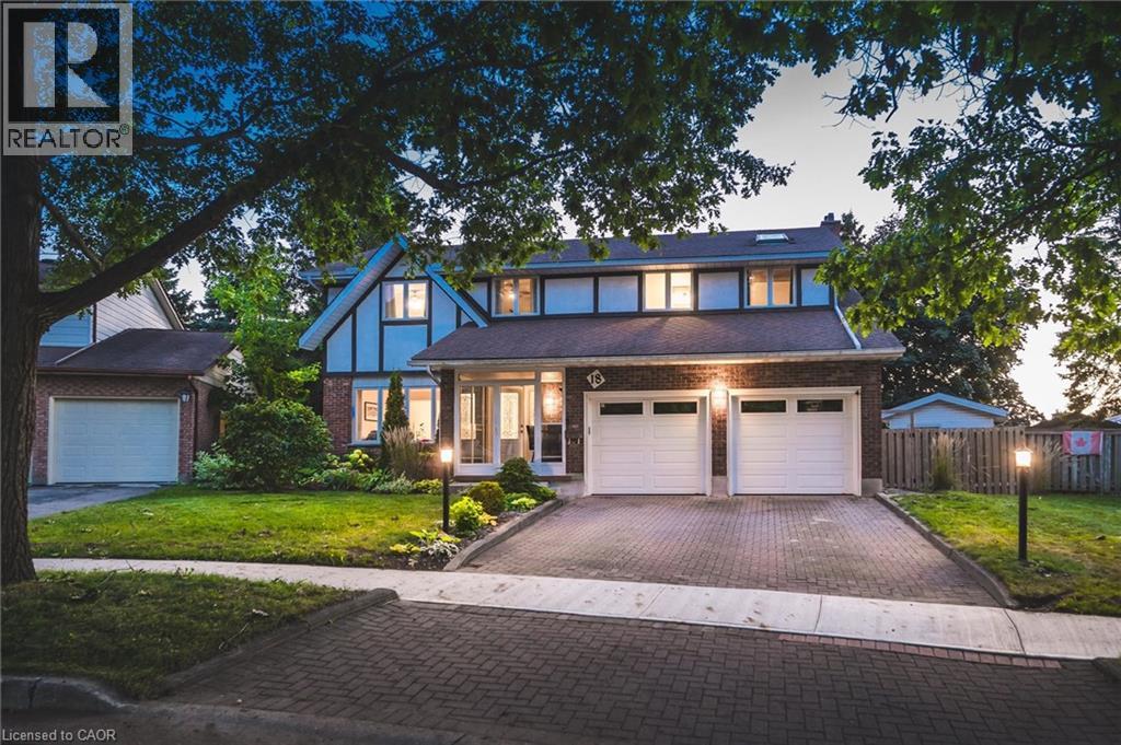 18 WESTCHESTER Place, Kitchener