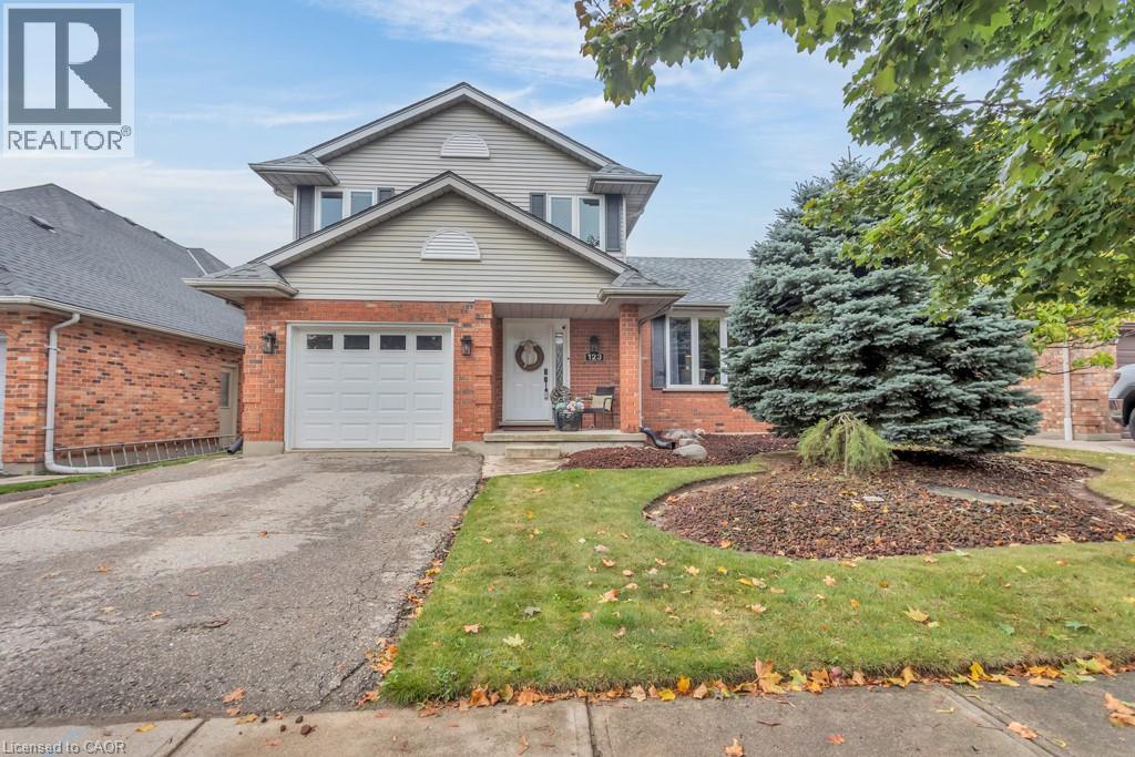 123 JOHN DAVIES Drive, Woodstock