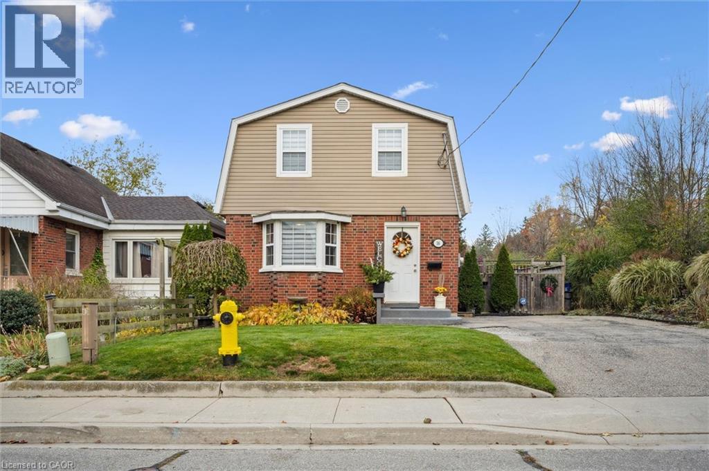 16 MARTIN Avenue, Cambridge