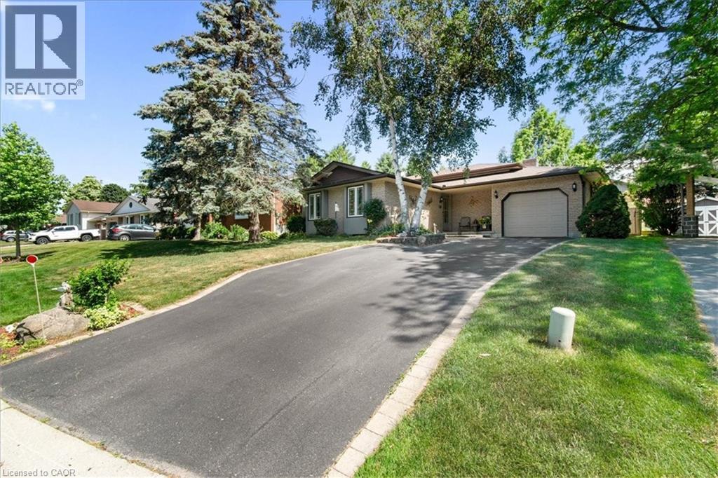 18 DIXON Drive, Port Dover