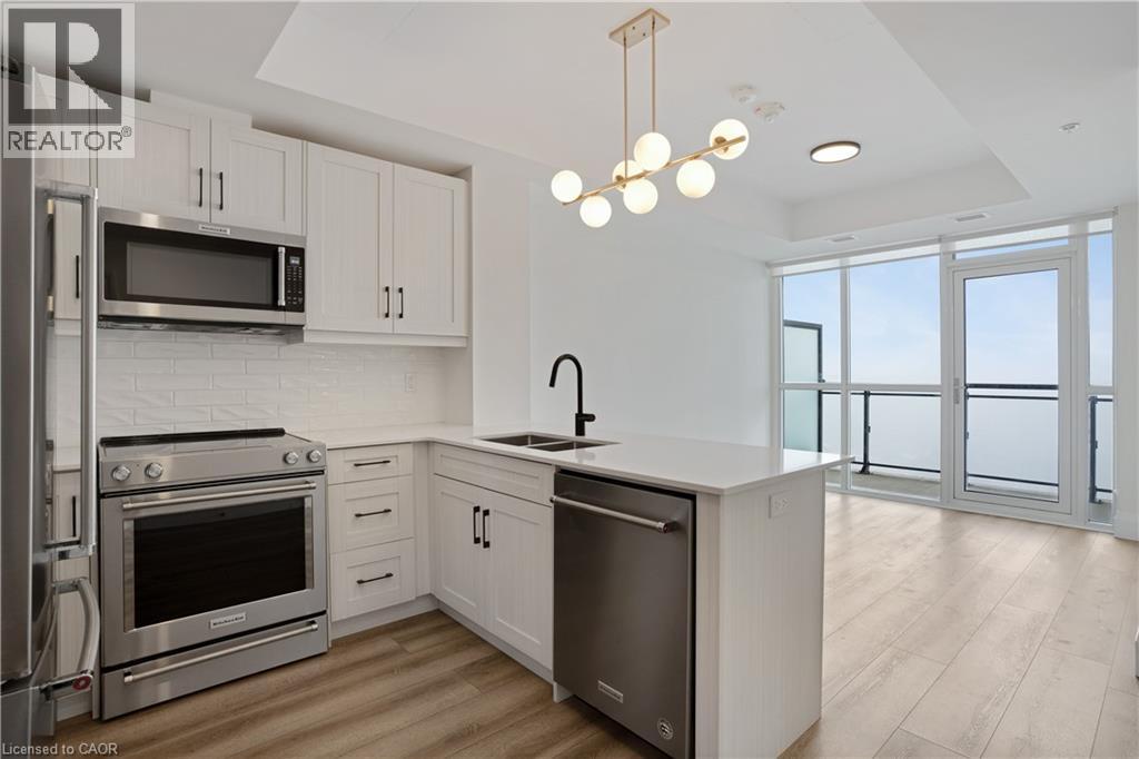 60 CHARLES Street W UnitNo. 1904, Kitchener