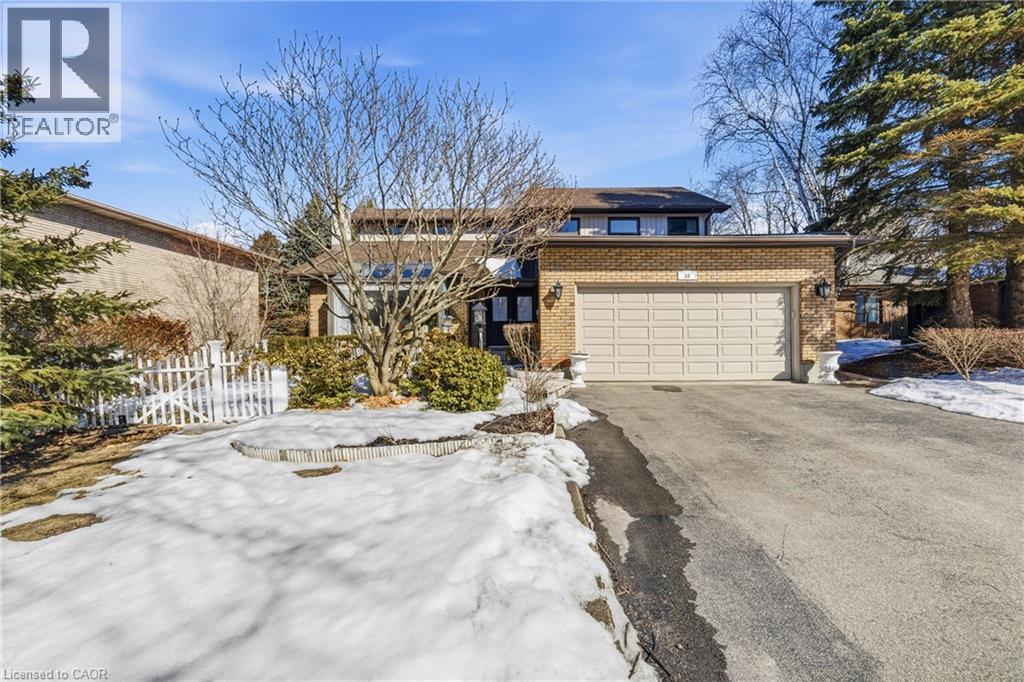 39 TEMPLER Drive, Ancaster