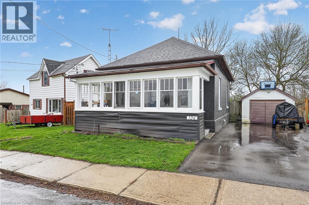 124 EAST PARK Drive, Woodstock