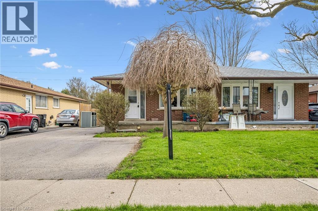 27 VICMOUNT Drive, Kitchener