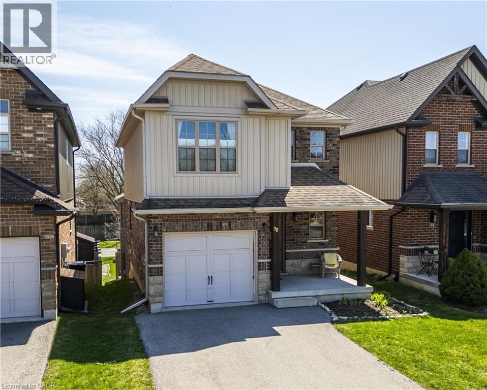 90 CAPTAIN MCCALLUM Drive, New Hamburg