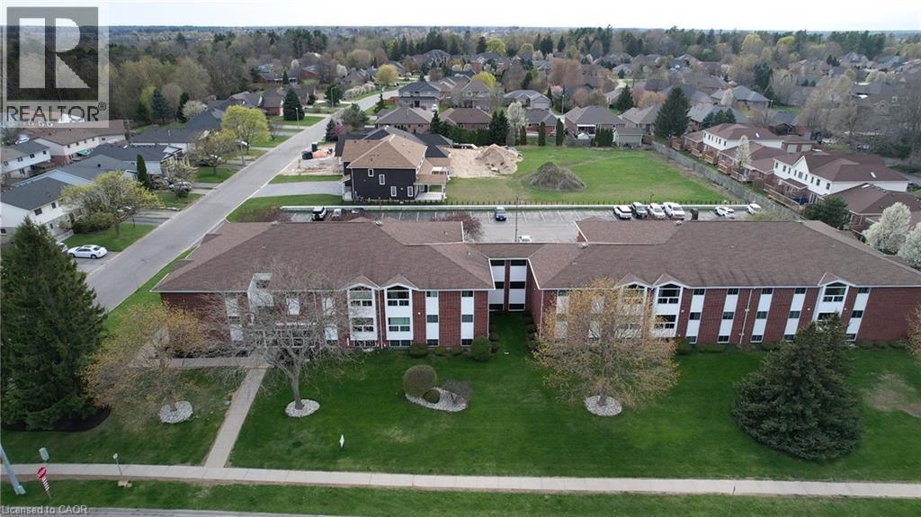 60 DONLY Drive S UnitNo. 101, Simcoe