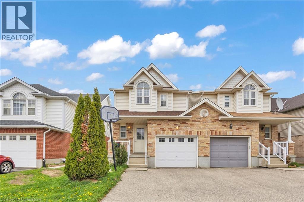 18 DONNENWERTH Drive, Kitchener