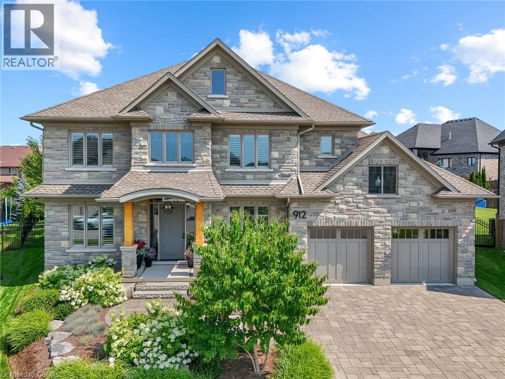 912 FALL HARVEST Court, Kitchener