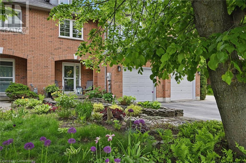 62 VALRIDGE Drive, Ancaster
