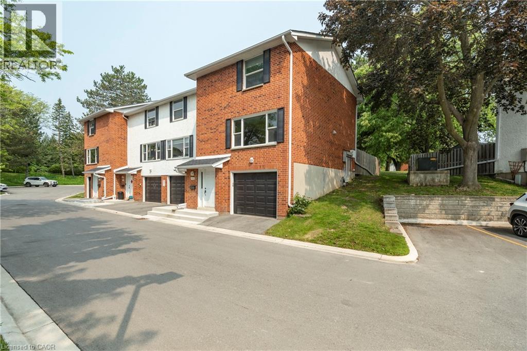 411 KEATS Way UnitNo. 4, Waterloo
