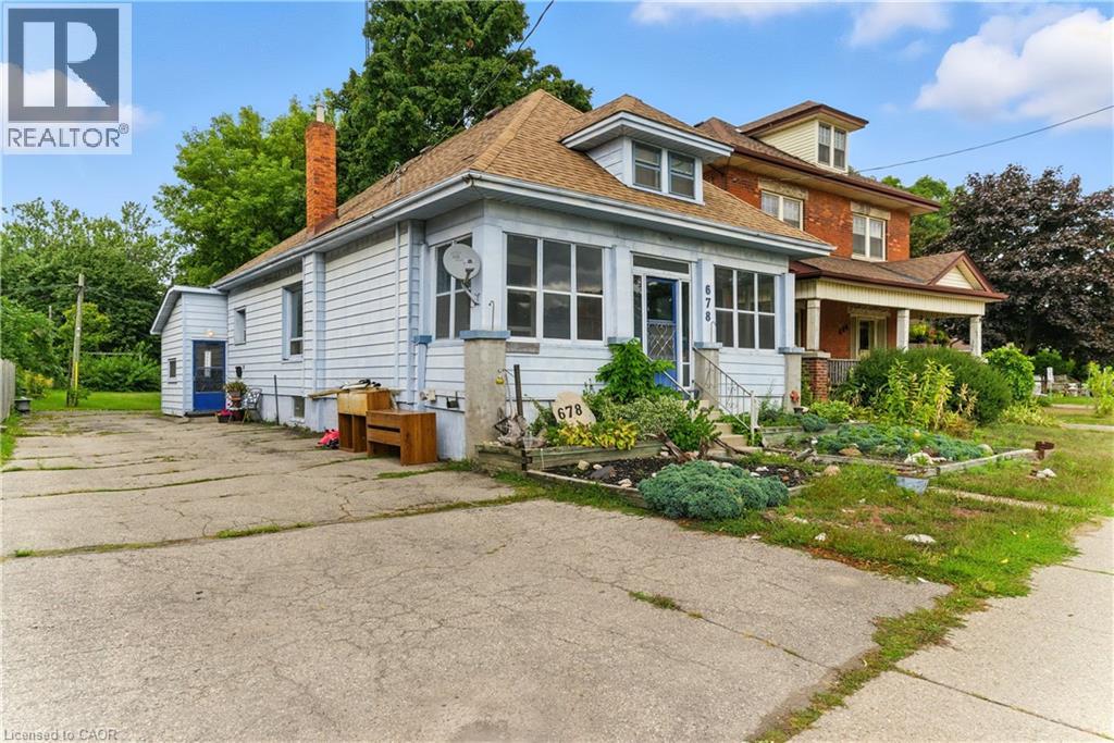 678 COLBORNE Street, Brantford