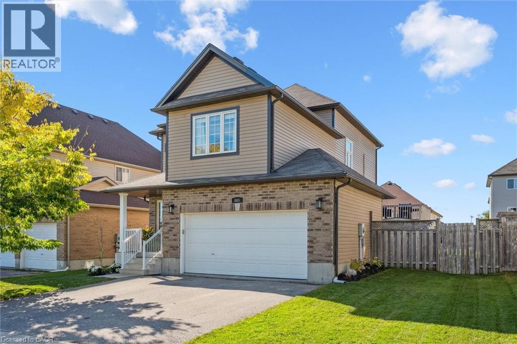 665 ALBERT Avenue N, Listowel