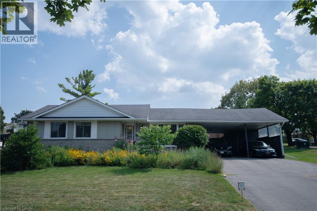 2 GRENADA Drive, Simcoe
