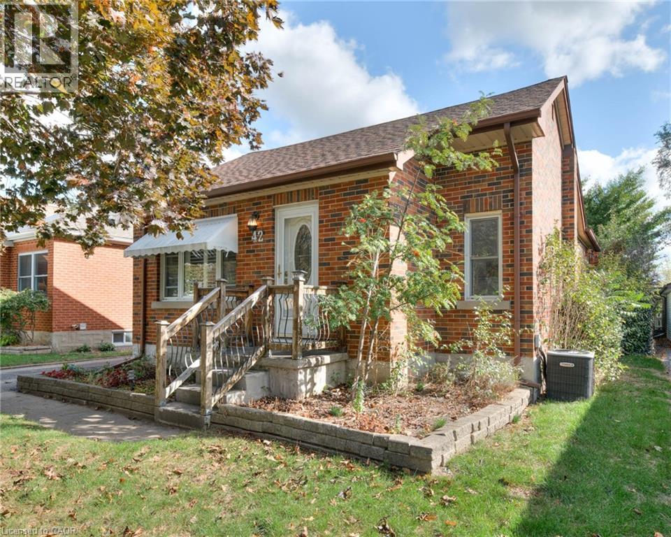 42 BOEHMER Street, Kitchener