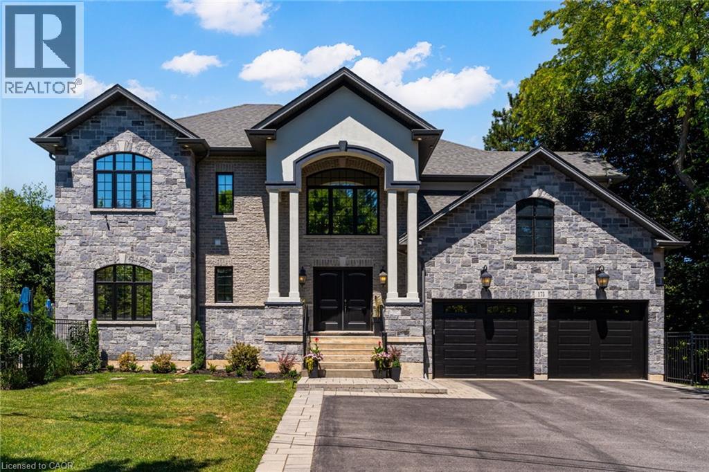 175 OAKHILL Place, Ancaster