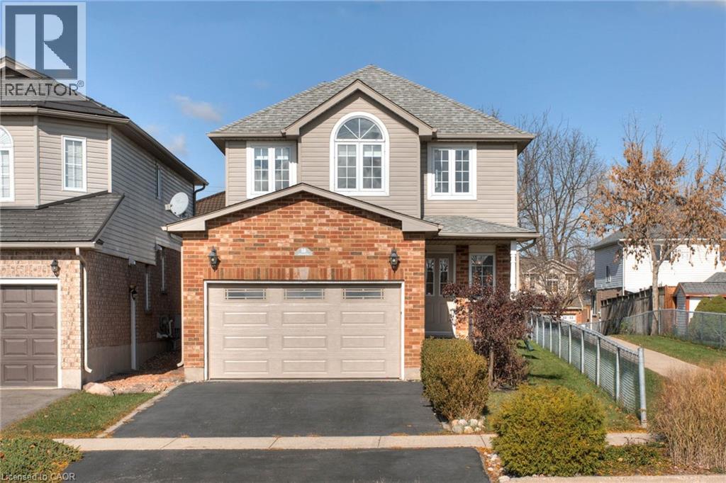 38 HEATHERWOOD Place, Kitchener