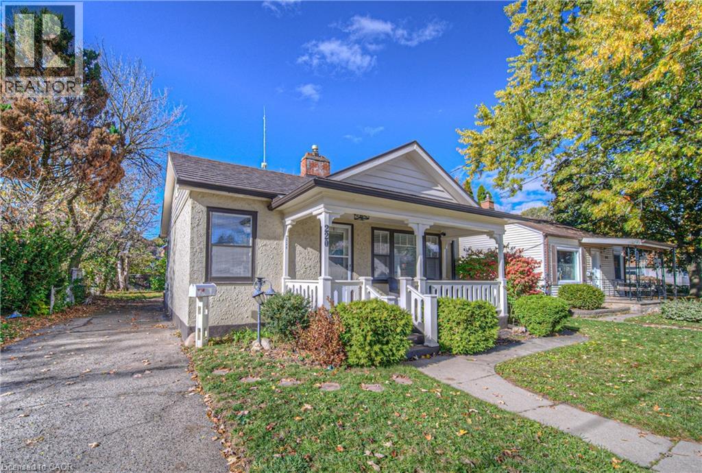 220 SCHLUETER Drive, Cambridge