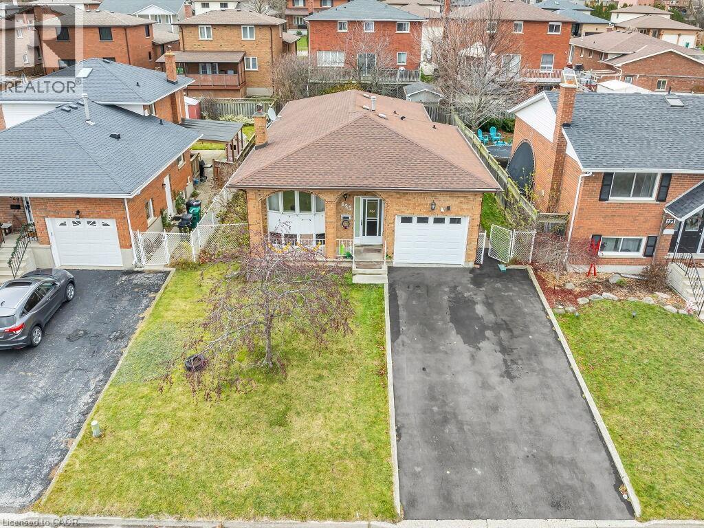 125 STONYBURN Crescent, Cambridge