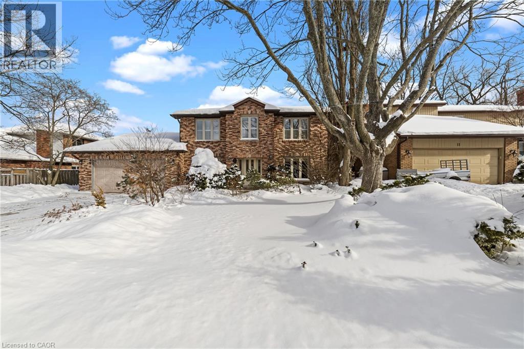 7 TEMPLER Drive, Ancaster