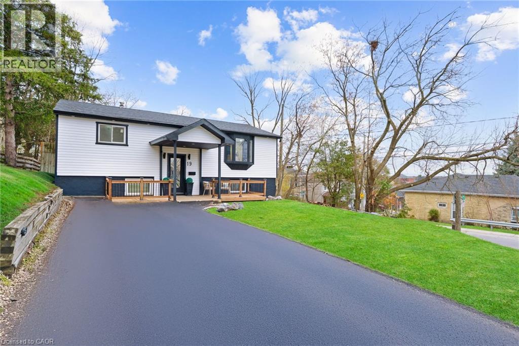 19 BROAD Street, Brantford