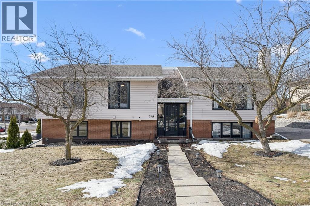 219 BLACKHORNE Drive, Kitchener