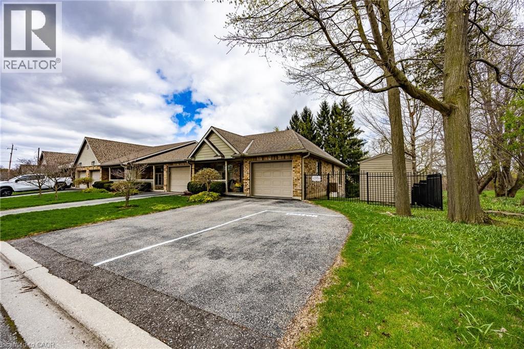 93 ELMHURST Avenue UnitNo. 8, Simcoe