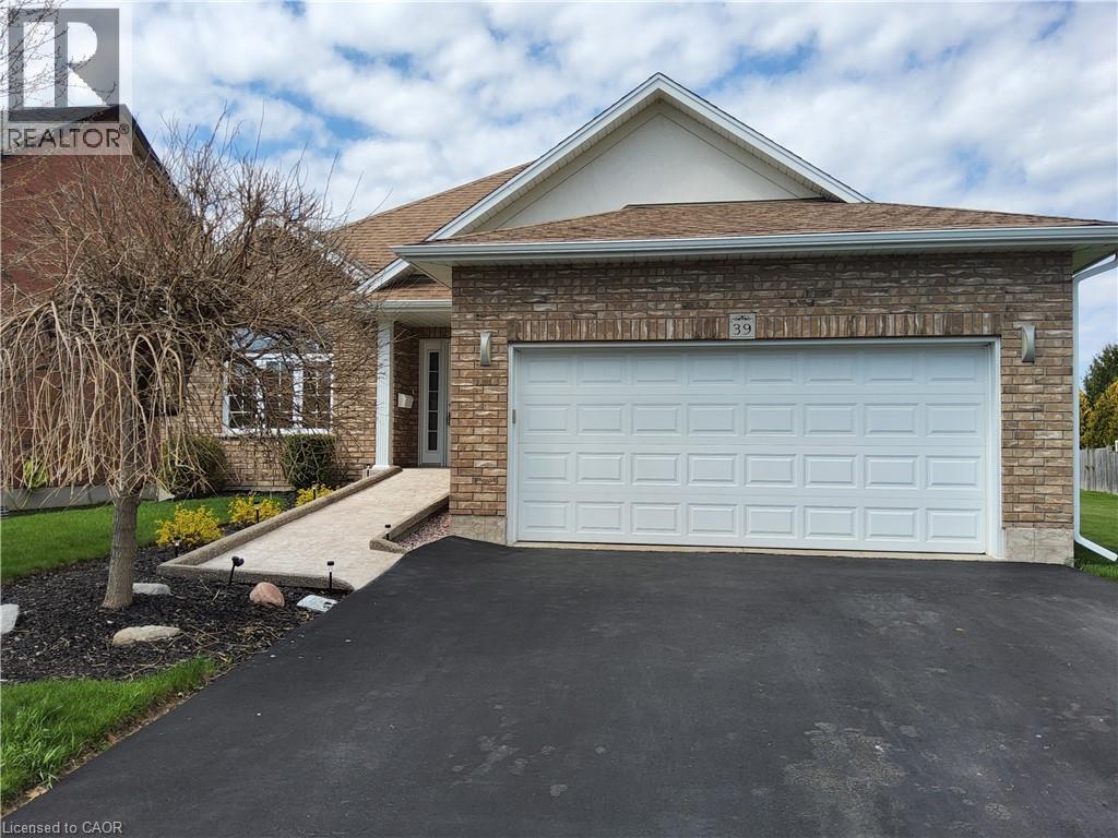 39 DRIFTWOOD Drive, Simcoe