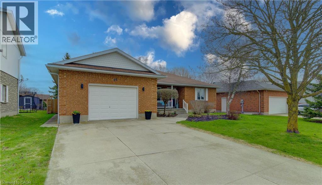 96 KING Street E, Tavistock