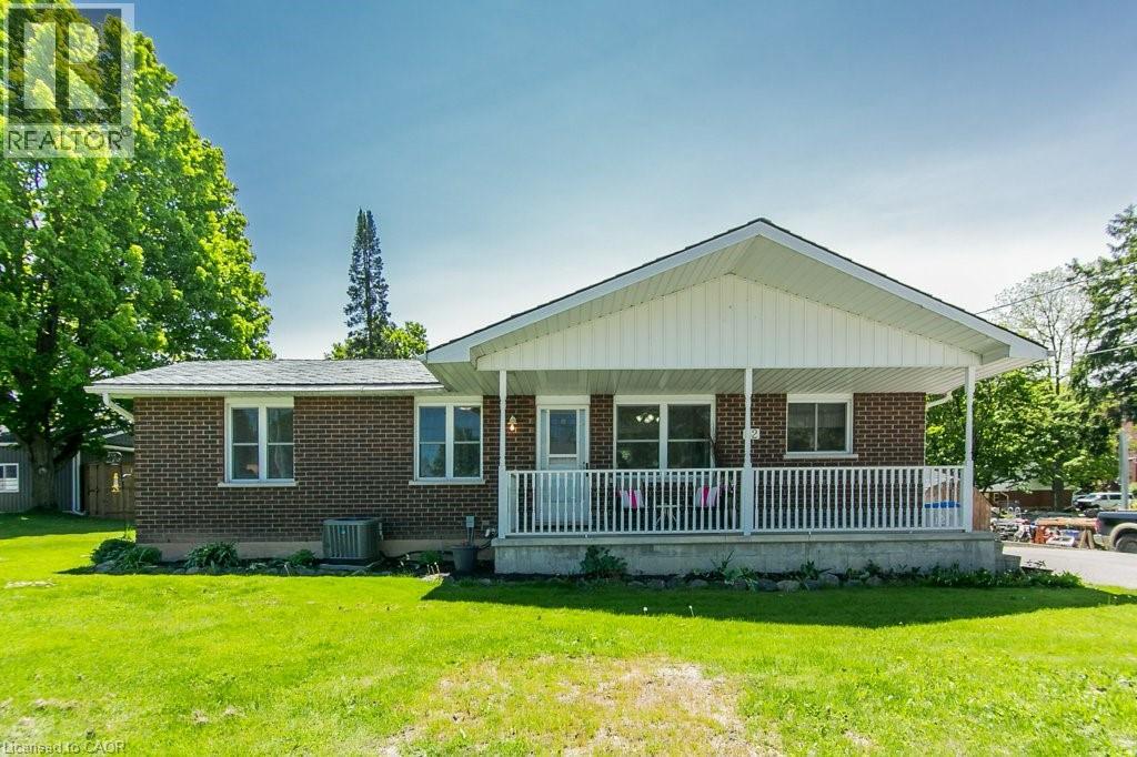 62 QUEEN Street, Huron East