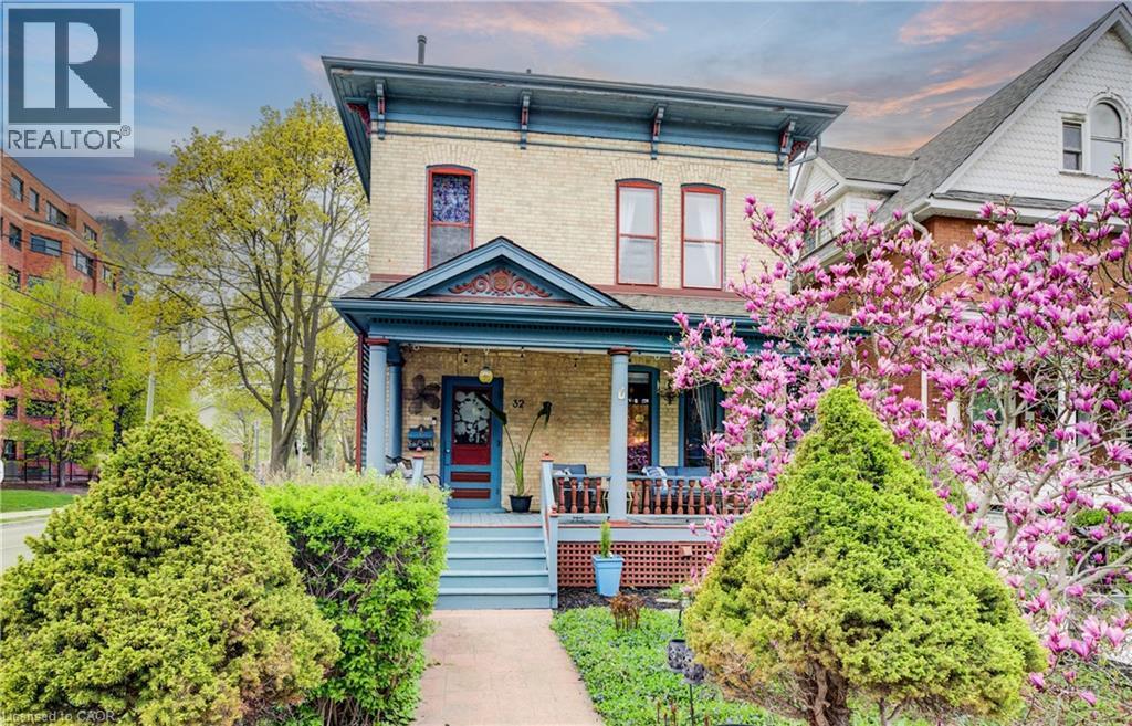 32 ELLEN Street E, Kitchener