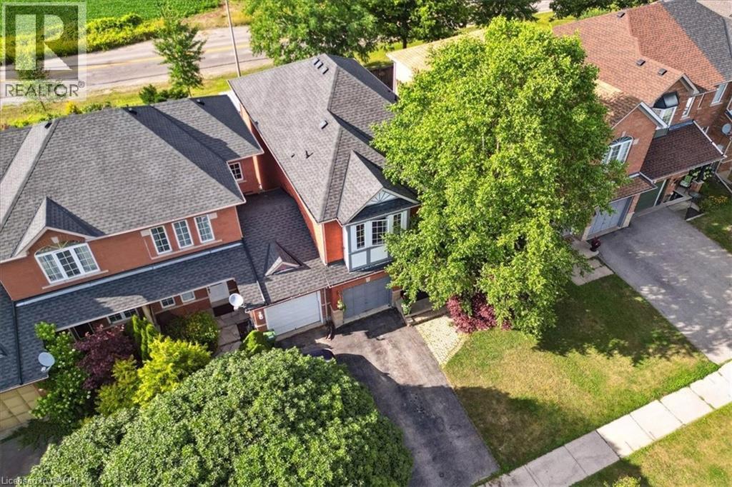 70 MOORE Crescent, Ancaster