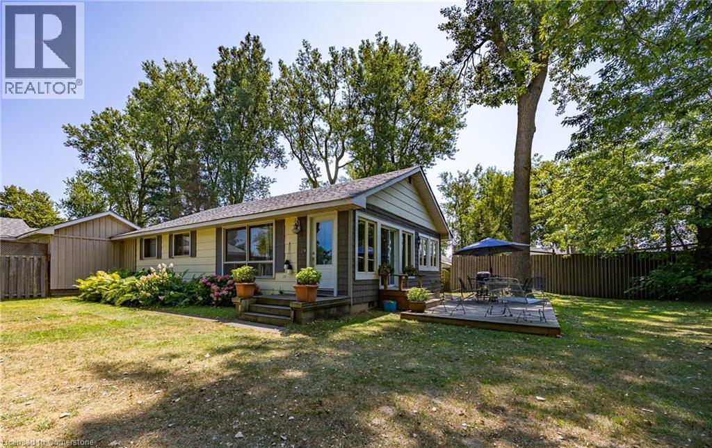 261 ERIE Boulevard, Long Point
