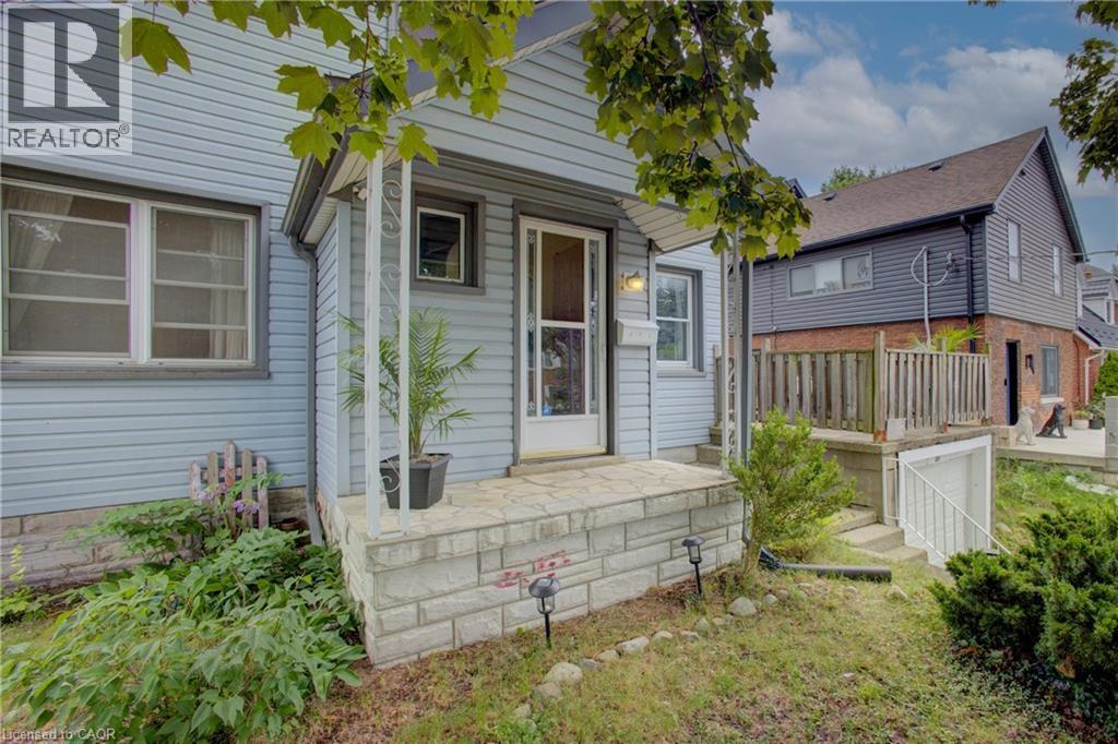 20 DUNHAM Avenue, Kitchener