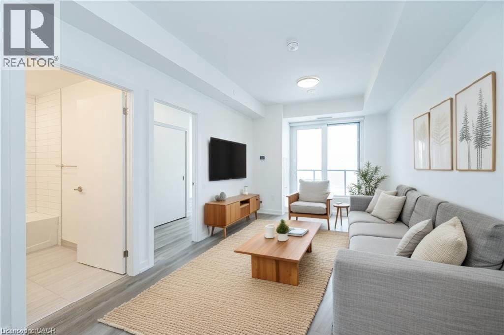 15 WELLINGTON Street S UnitNo. 907, Kitchener