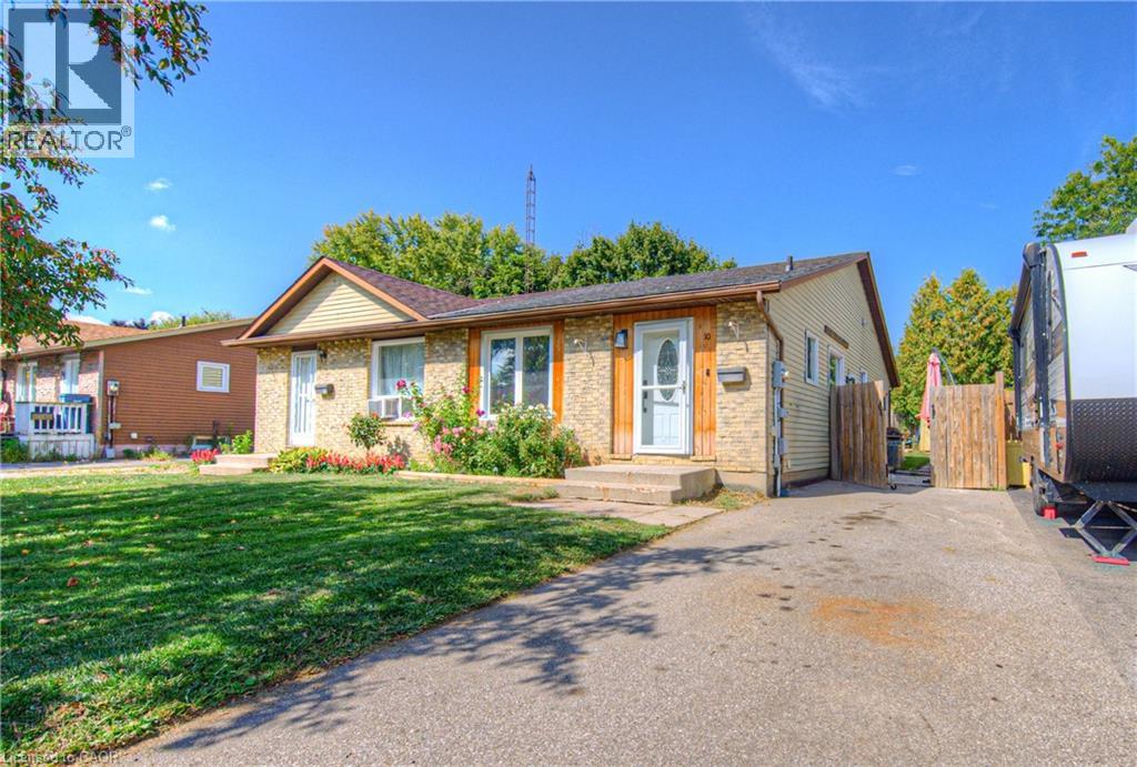 10 PALOMINO Drive, Brantford