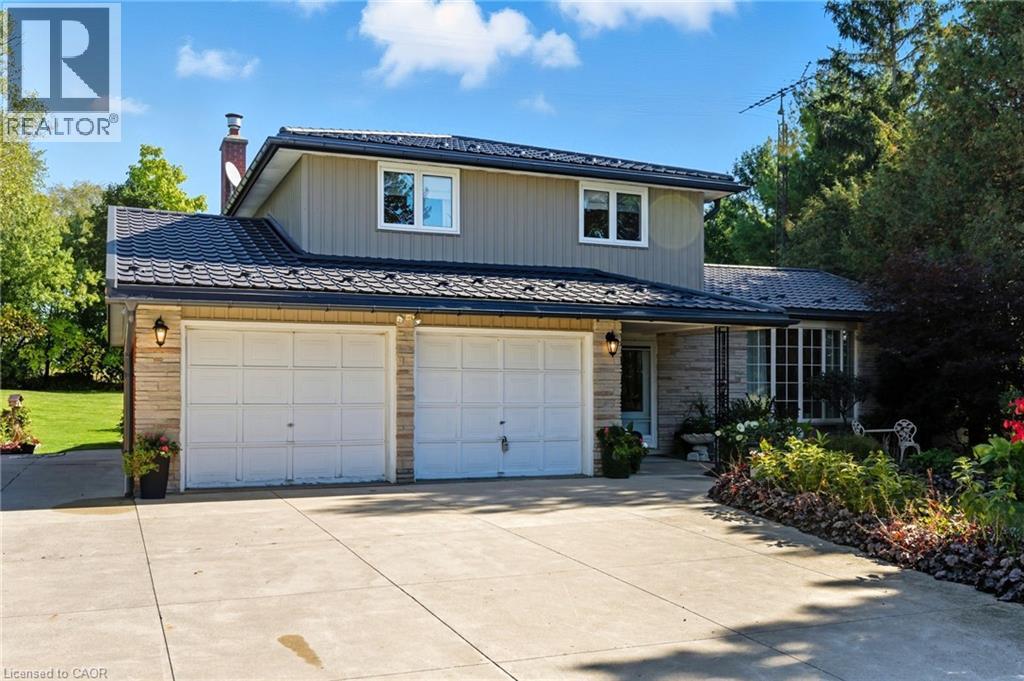 1327 PUDDICOMBE Road, New Hamburg