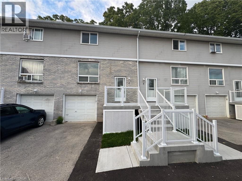 648 DOON VILLAGE Road UnitNo. 5, Kitchener