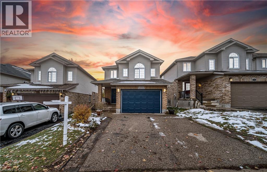 35 TEMPLEWOOD Drive, Kitchener