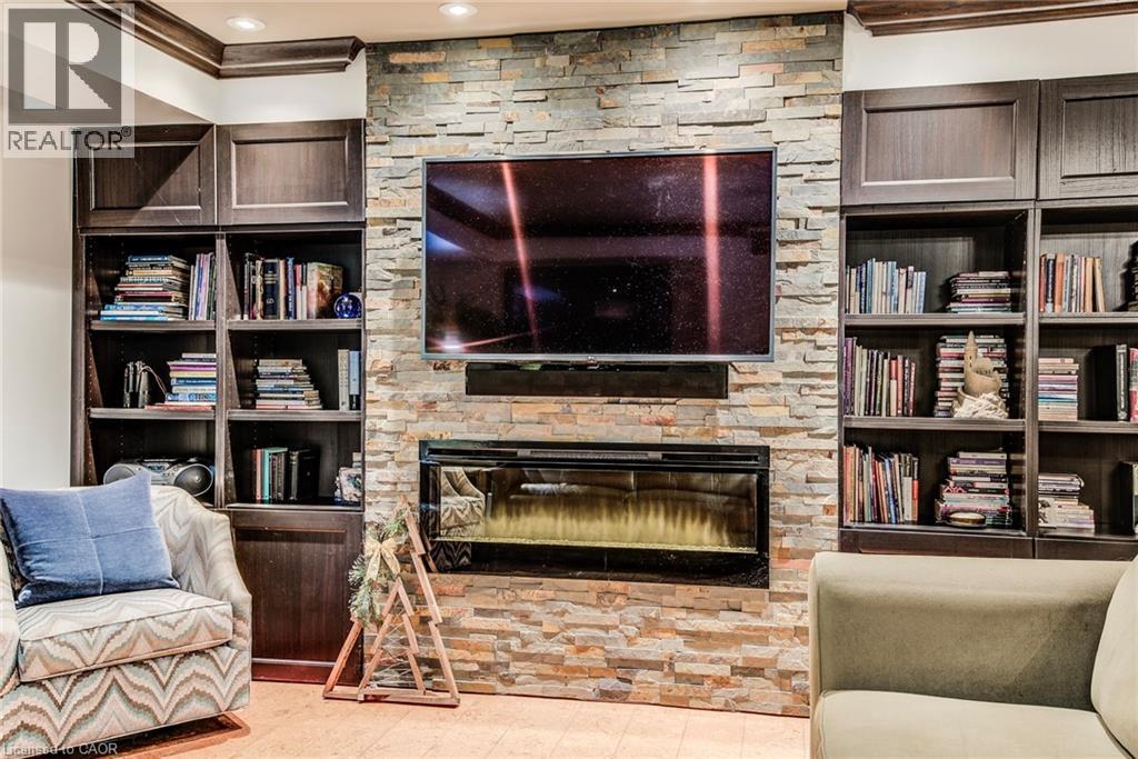 30 BLUE SPRINGS Drive UnitNo. PH4, Waterloo