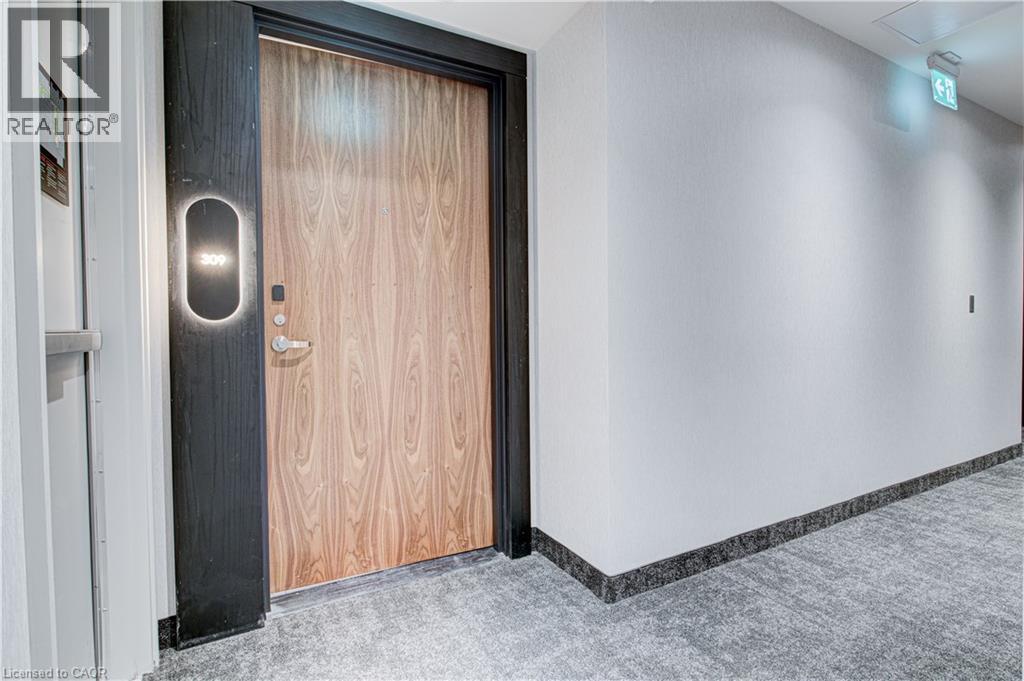 25 WELLINGTON Street S UnitNo. 309, Kitchener