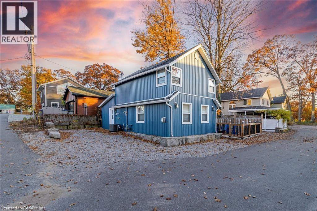 11 DIETRICH Crescent, Grand Bend