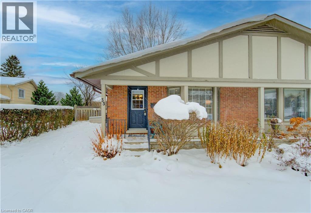 33 MANOR Drive, Kitchener