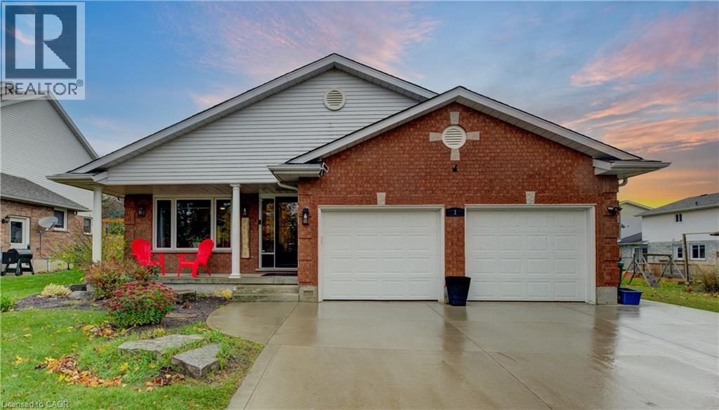 1 EDGEWOOD Court, Wellesley