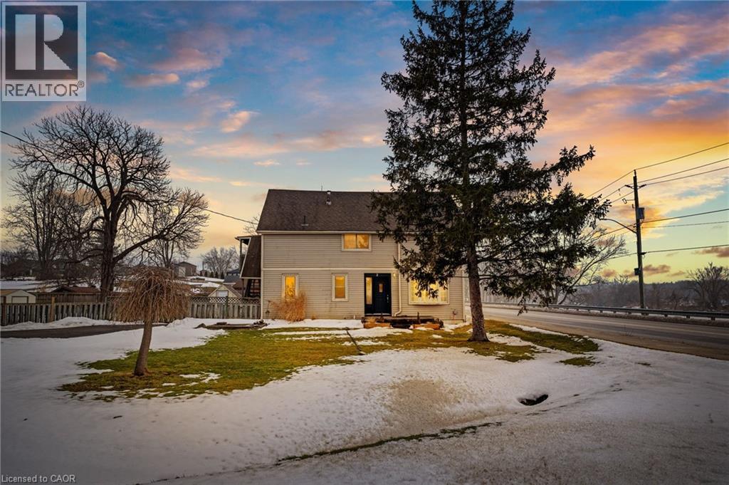 2 MILL Street E, York