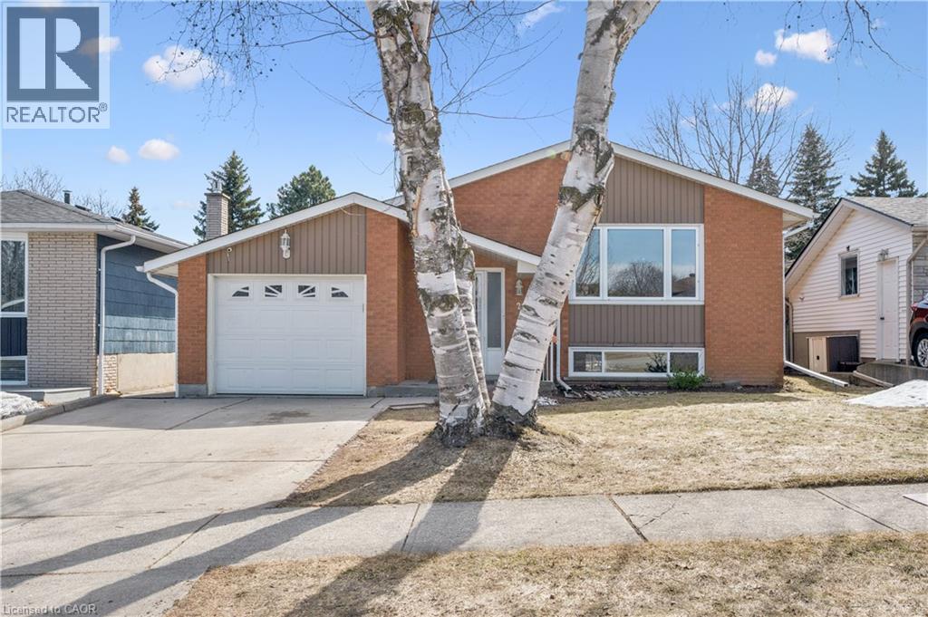 27 GRAYWOOD Court, Kitchener