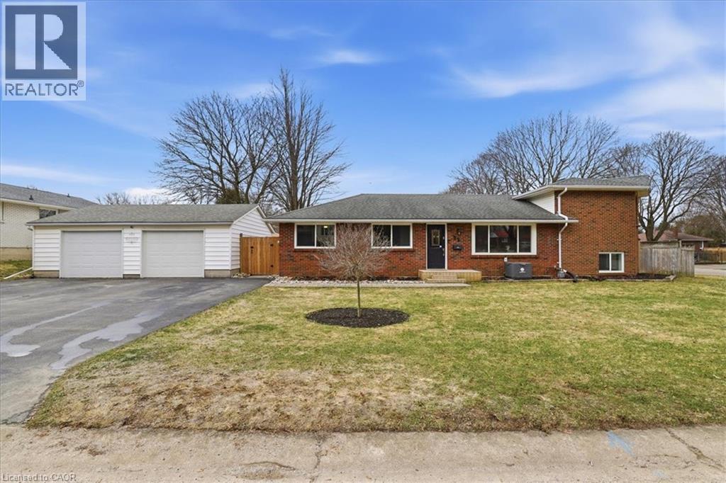 12 DEAN Crescent, Ingersoll